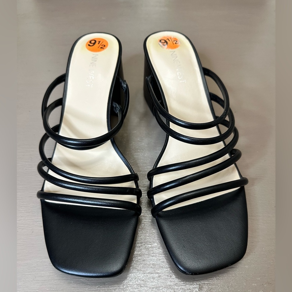 Nine West Heels Women’s Black Strappy Slip On Black Block Heel Sandals Sz 9.5 M